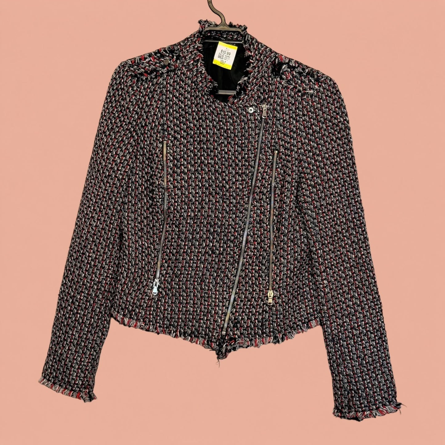 Blazer de segunda mano Tuclosetrenovado.cl estilo tweed multicolor con cremallera diagonal y bordes deshilachados