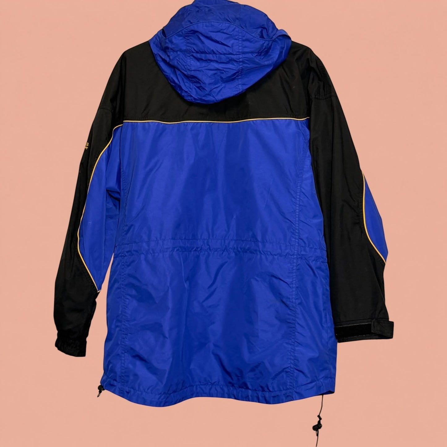 Chaqueta cortavientos Tuclosetrenovado.cl azul y negra con capucha, estilo deportivo de segunda mano