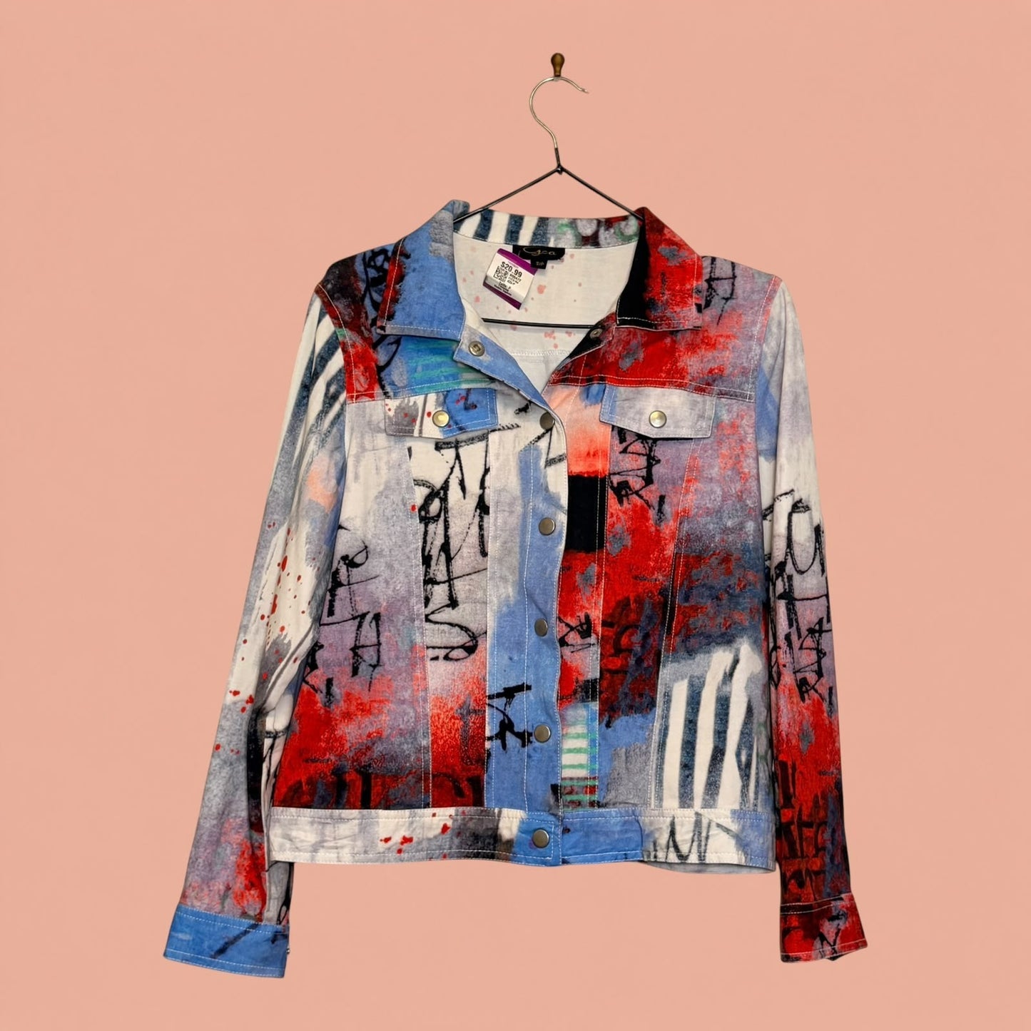 Chaqueta tipo blazer Tuclosetrenovado.cl de mezclilla con estampado artístico multicolor y estilo grafiti