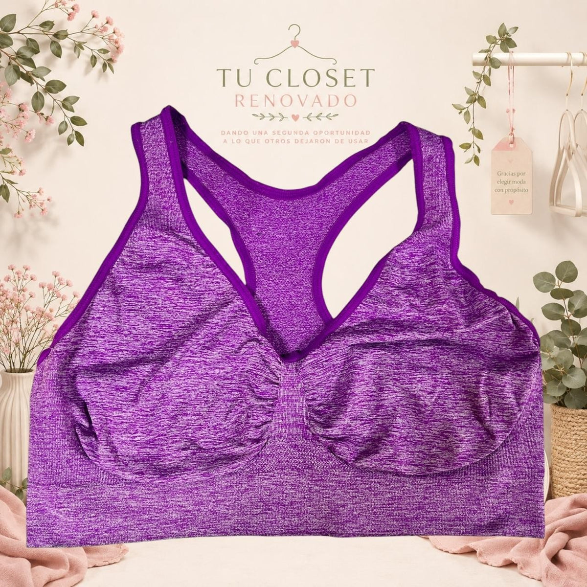 Sujetador deportivo morado de Tuclosetrenovado.cl con espalda nadadora y tejido elástico sin costuras