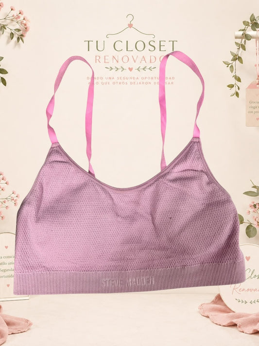 Top deportivo Tuclosetrenovado.cl color morado con tirantes rosas ajustables y textura acanalada