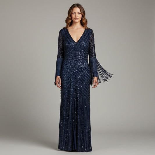 Vestido largo de fiesta azul marino con lentejuelas y flecos en las mangas de Tuclosetrenovado.cl